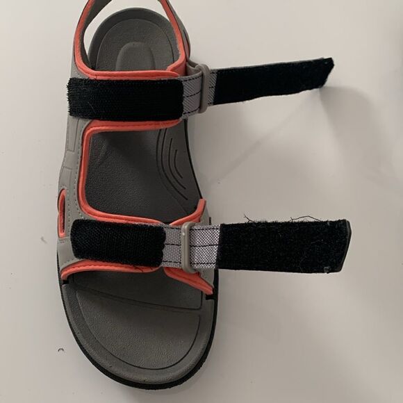 NWT Northside Lightweight Flexible Water Resistant Gray Pink Sandals Size 8 - Picture 3 of 12